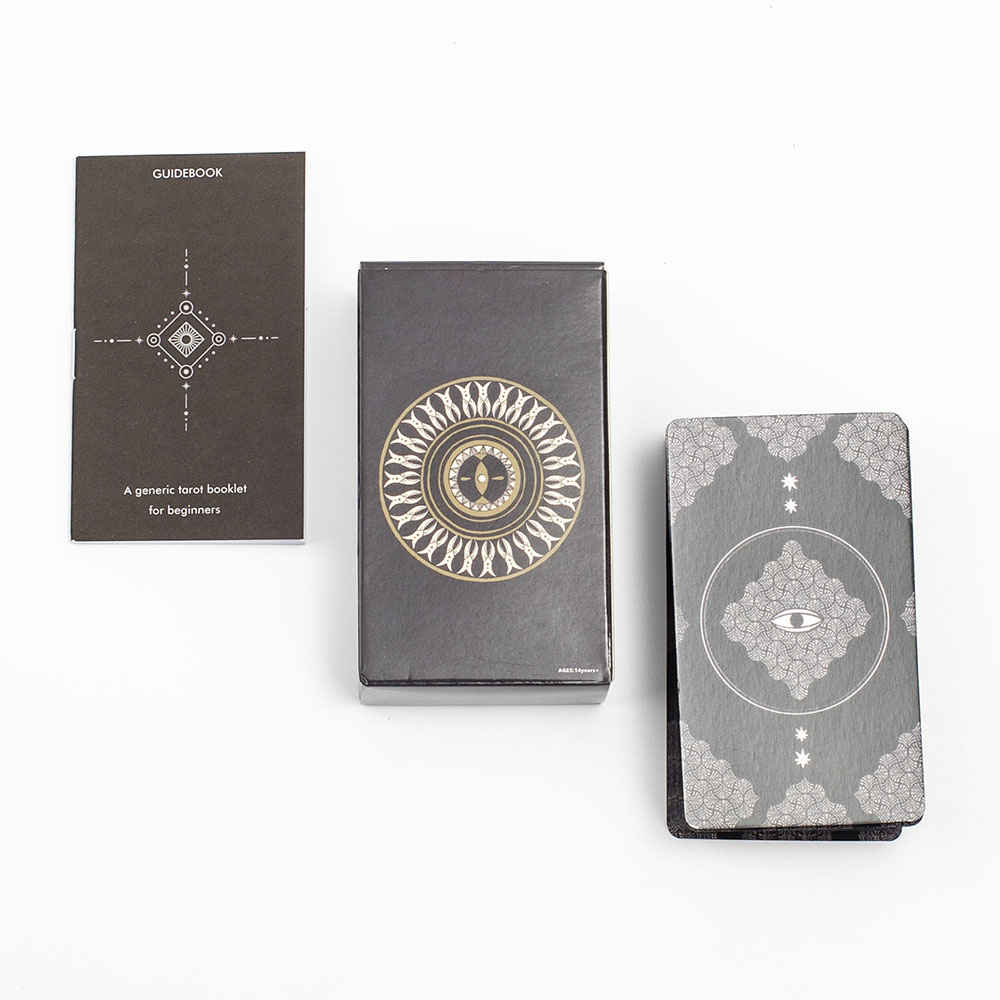 78 carte dei Tarocchi della Sf - Tarot Deck With Guidebook recensione e prezzo
